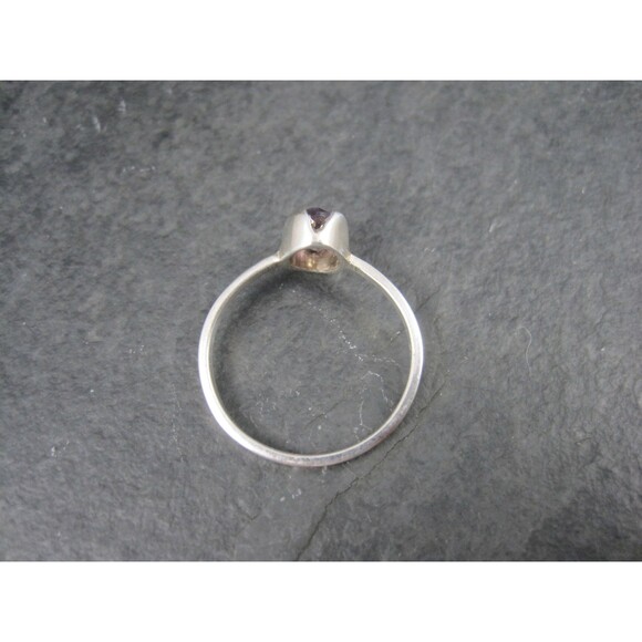 Simple Sterling Amethyst Ring Size 7 - Picture 5 of 7